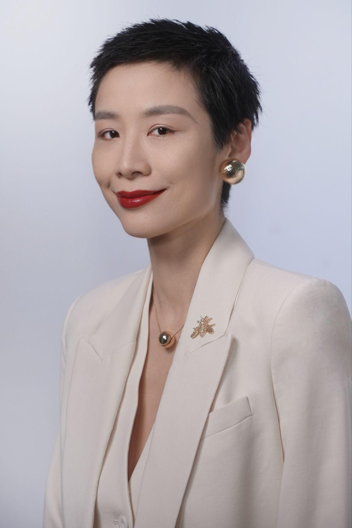 Yili Fan portrait